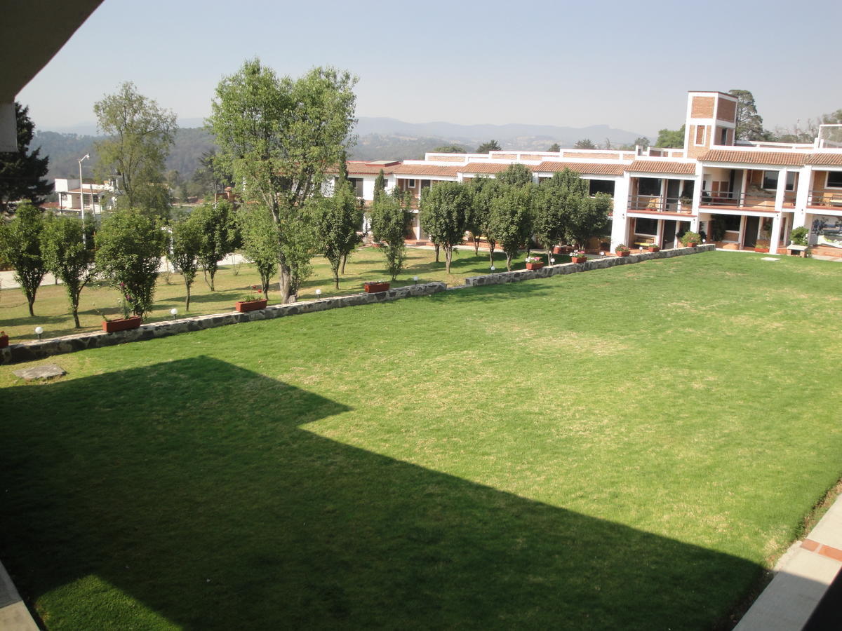 Hotel Los Sauces Villa Del Carbon Exterior photo
