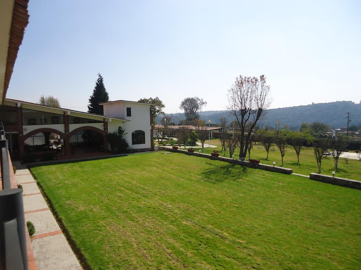 Hotel Los Sauces Villa Del Carbon Exterior photo